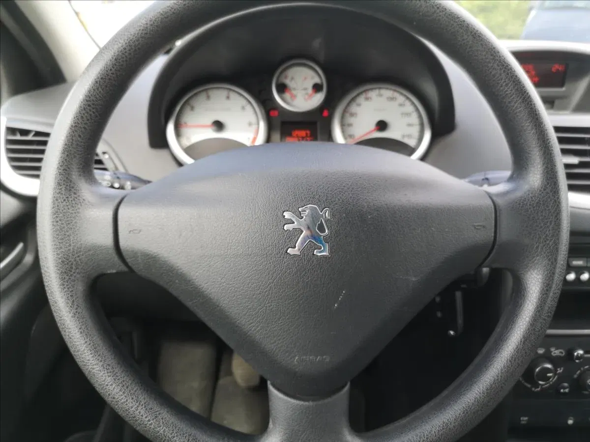 Peugeot 207 - Náhled 5