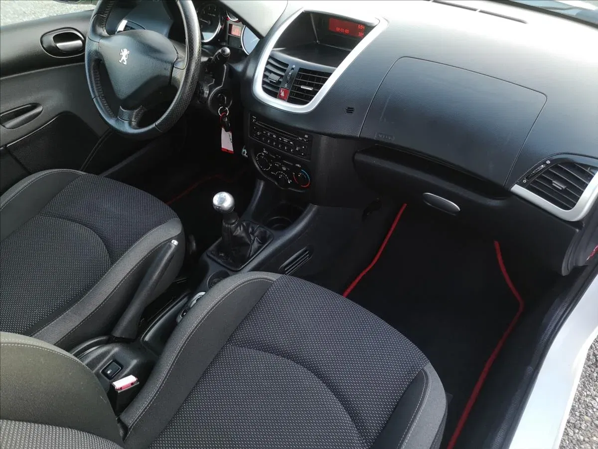 Peugeot 206 - Náhled 8