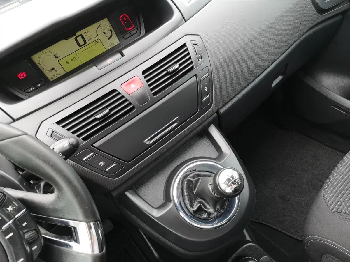 Citroën C4 Picasso - Náhled 8