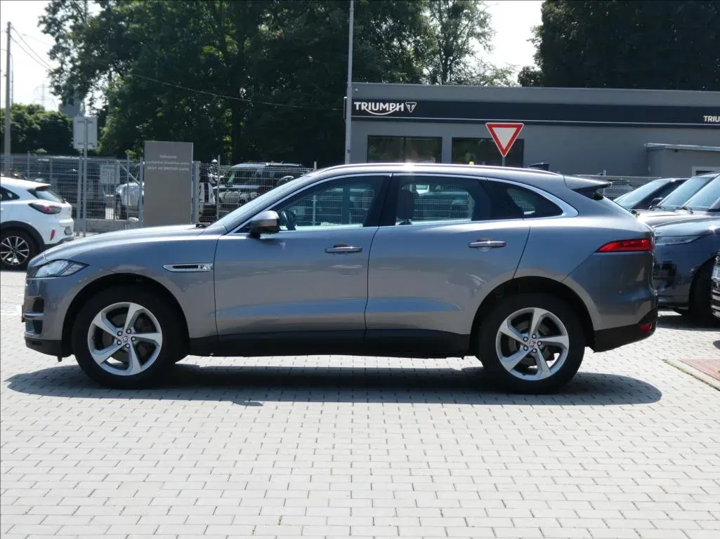 Jaguar F-Pace - Náhled 2