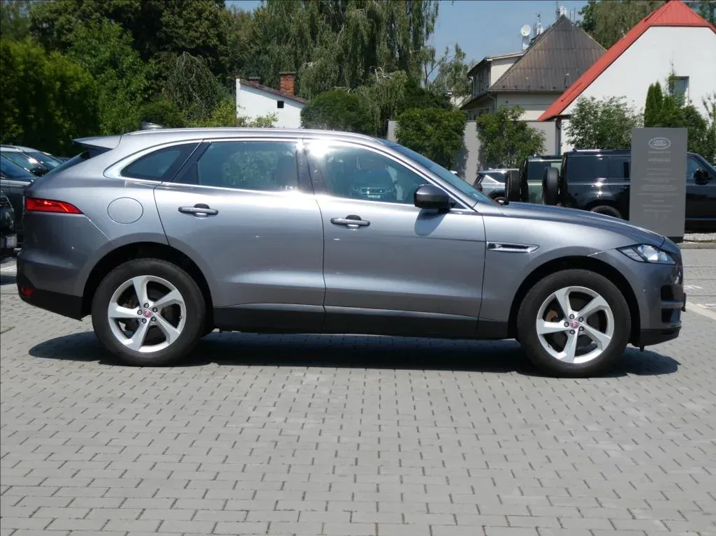 Jaguar F-Pace - Náhled 6