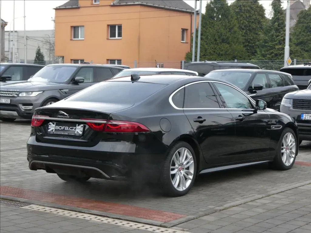 Jaguar XF - Náhled 7