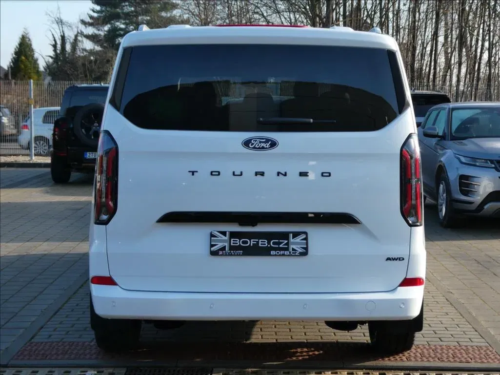 Ford Tourneo Custom - Náhled 8