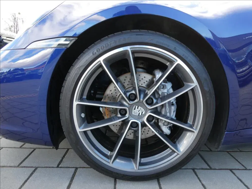 Porsche 911 - Náhled 2