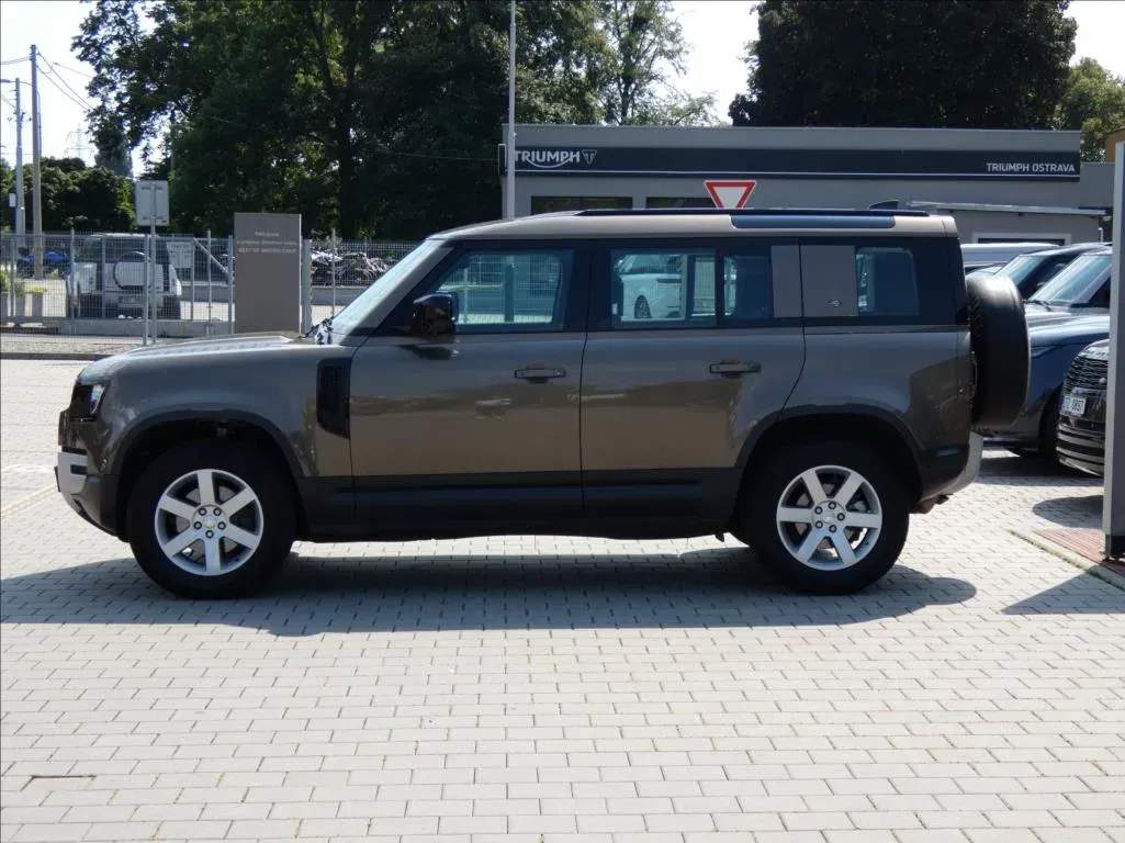 Land Rover Defender - Náhled 2