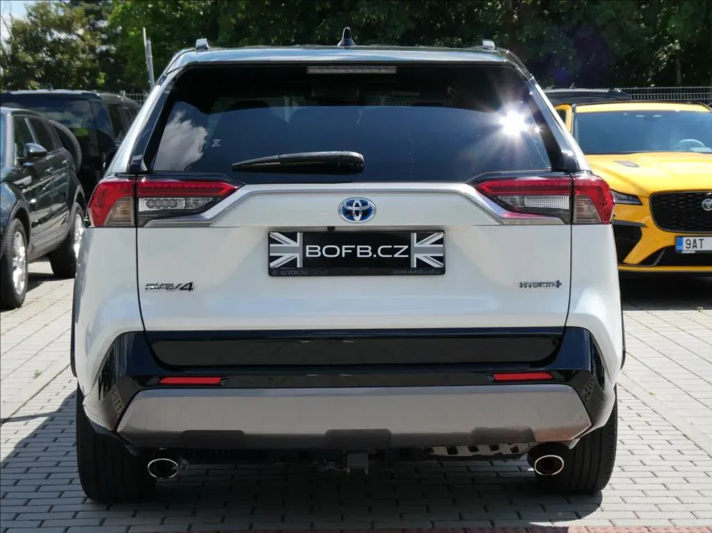 Toyota RAV4 - Náhled 8