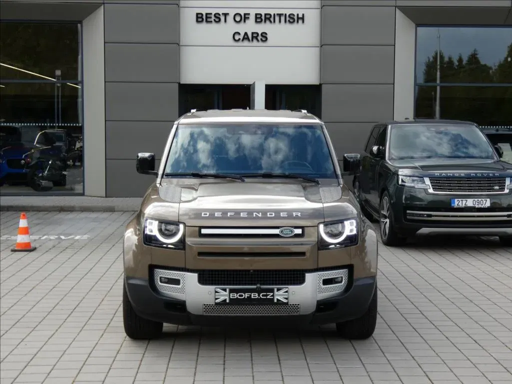 Land Rover Defender 3,0 D300 110 SE,1.maj,ČR,DPH, 2022