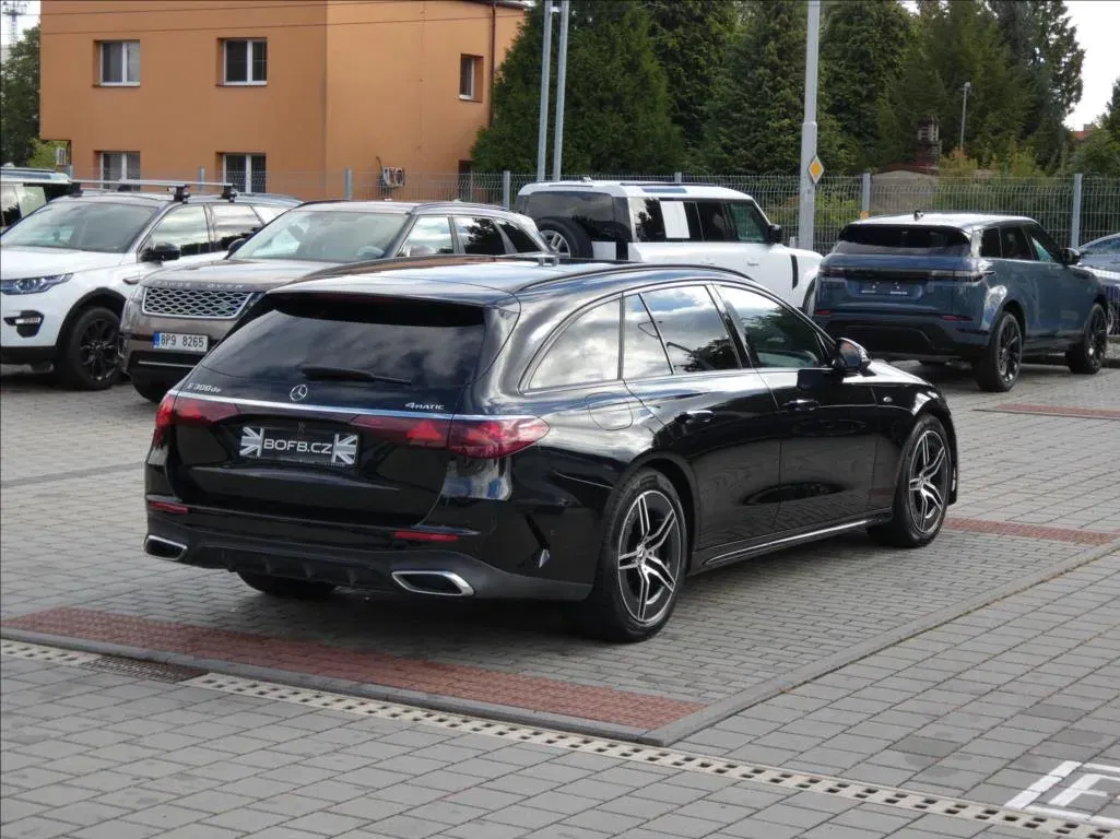 Mercedes-Benz Třídy E - Náhled 7