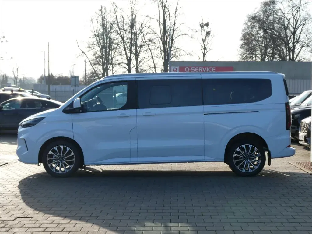 Ford Tourneo Custom - Náhled 2