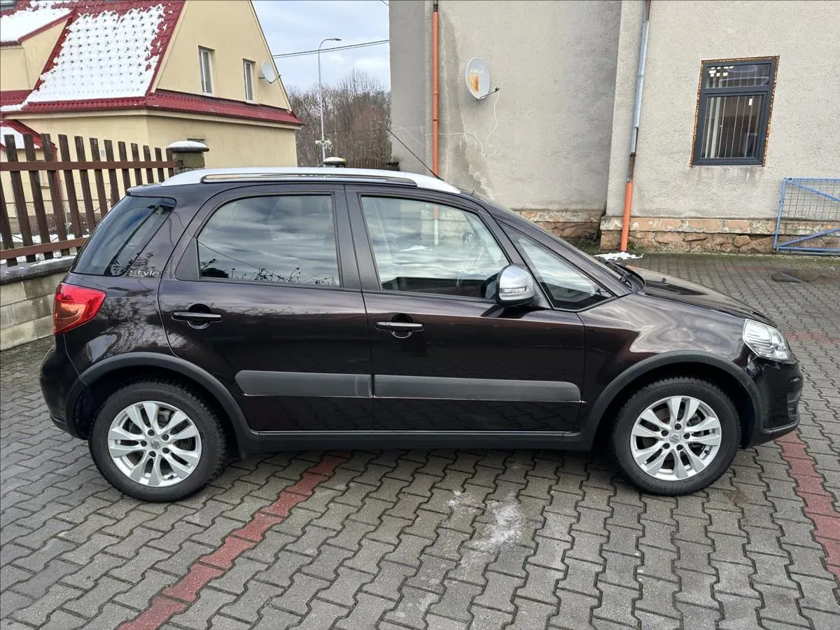Suzuki SX4 - Náhled 2