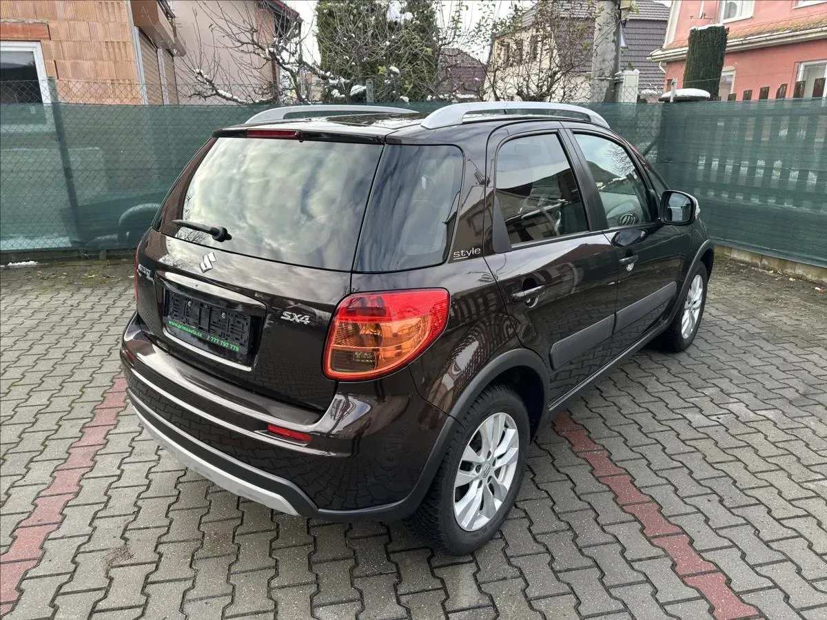 Suzuki SX4 - Náhled 3