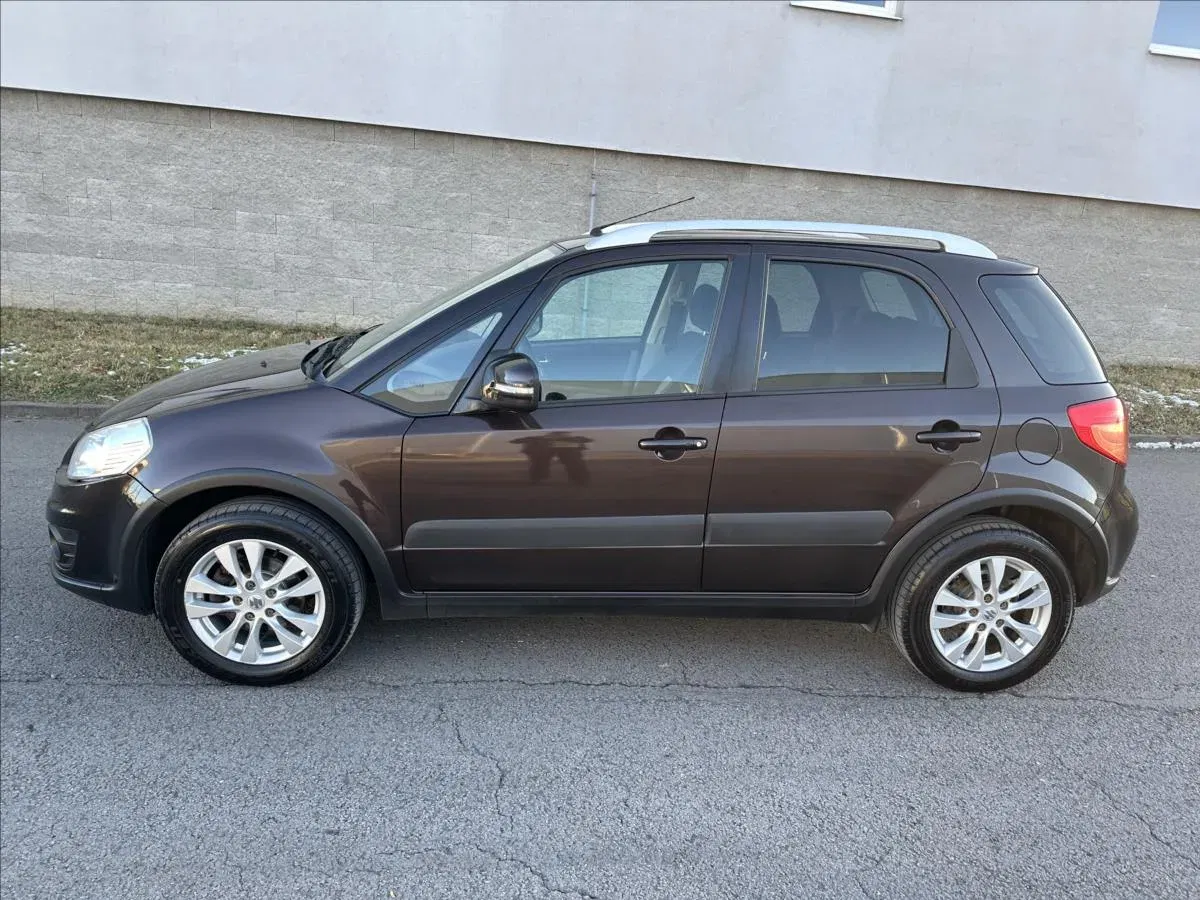 Suzuki SX4 - Náhled 8