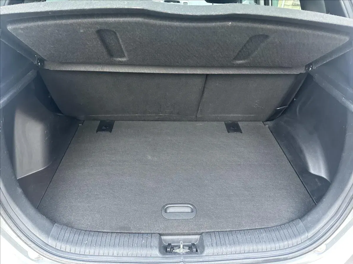 Hyundai ix20 - Náhled 5