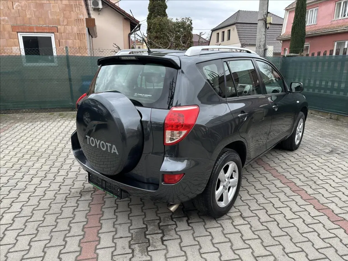 Toyota RAV4 - Náhled 3