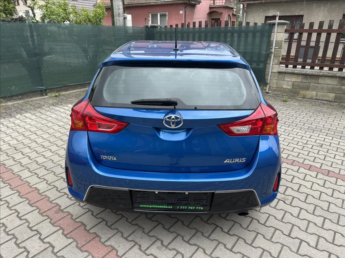 Toyota Auris - Náhled 8
