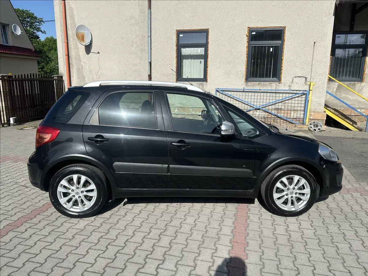 Suzuki SX4 - Náhled 3