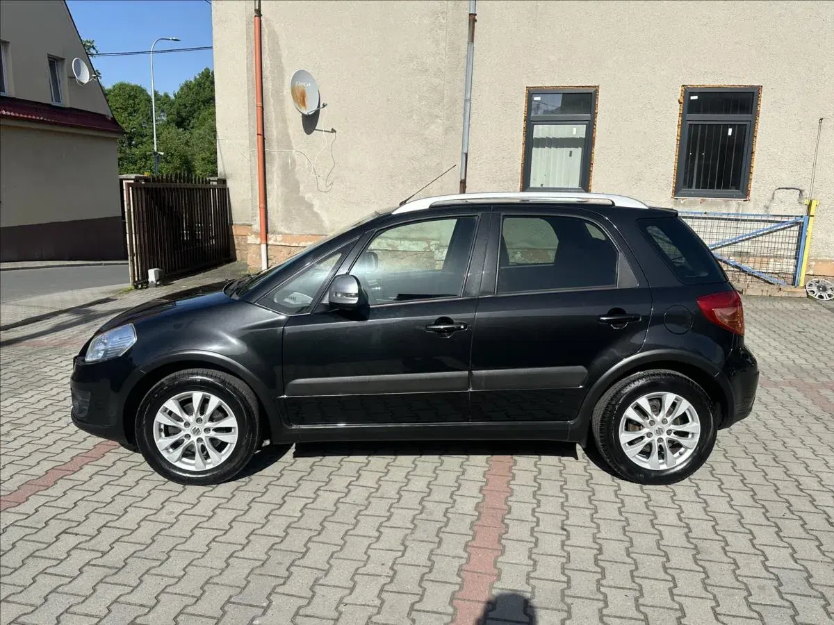 Suzuki SX4 - Náhled 8
