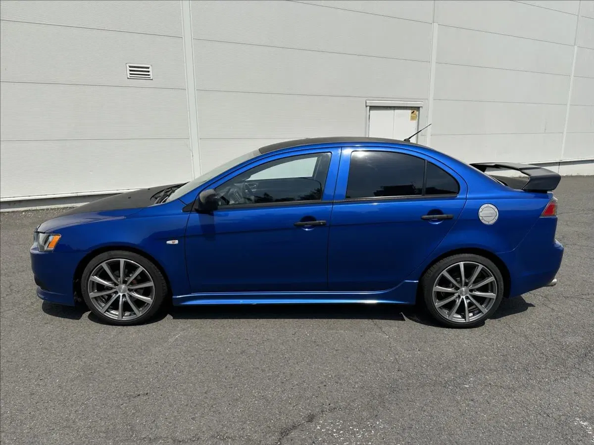 Mitsubishi Lancer - Náhled 8