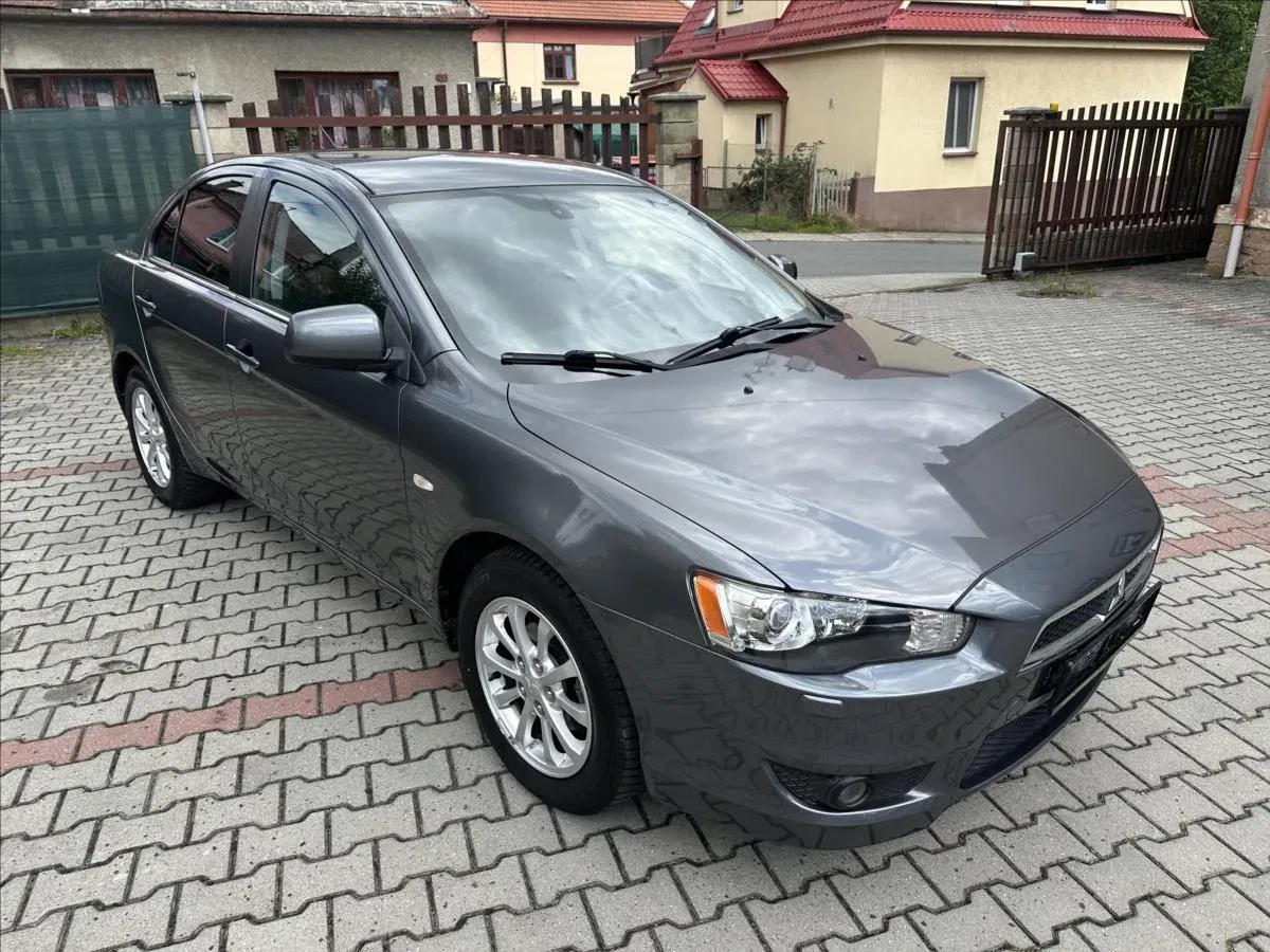 Mitsubishi Lancer - Obrázek 1