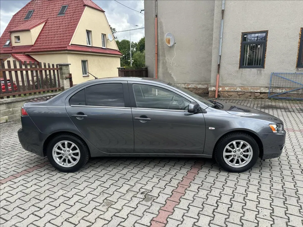 Mitsubishi Lancer - Náhled 2