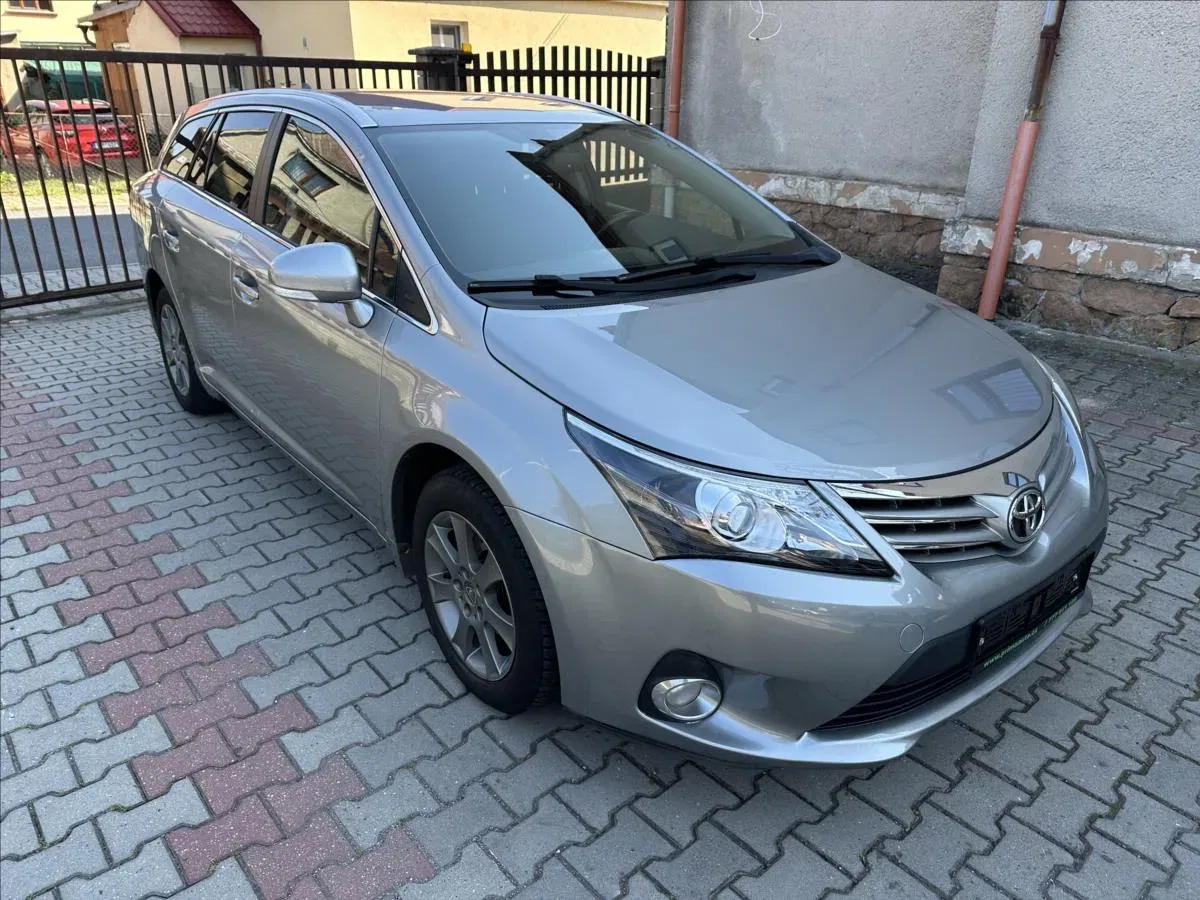 Toyota Avensis - Obrázek 1