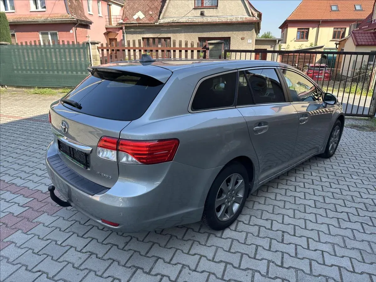 Toyota Avensis - Náhled 3