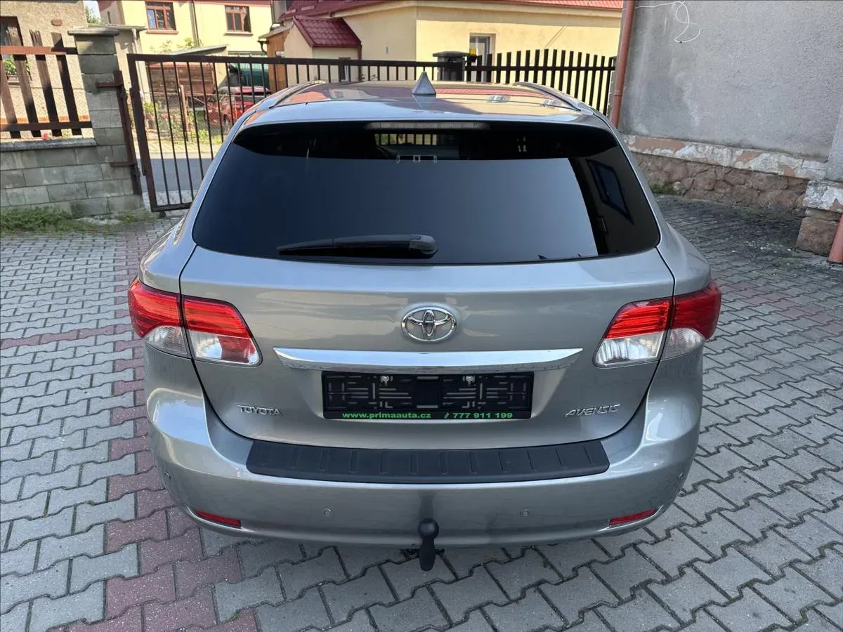 Toyota Avensis - Náhled 4