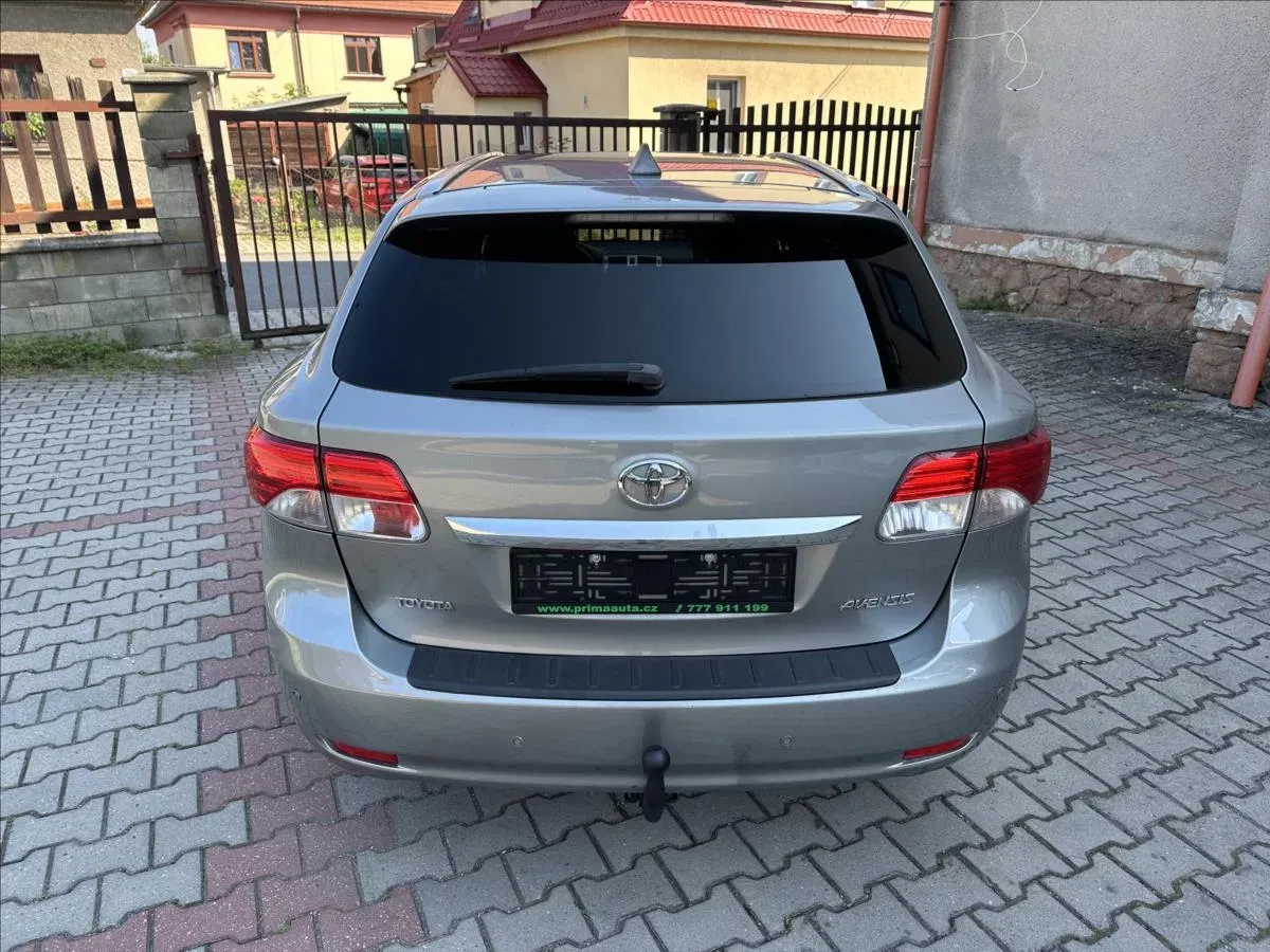 Toyota Avensis - Náhled 6