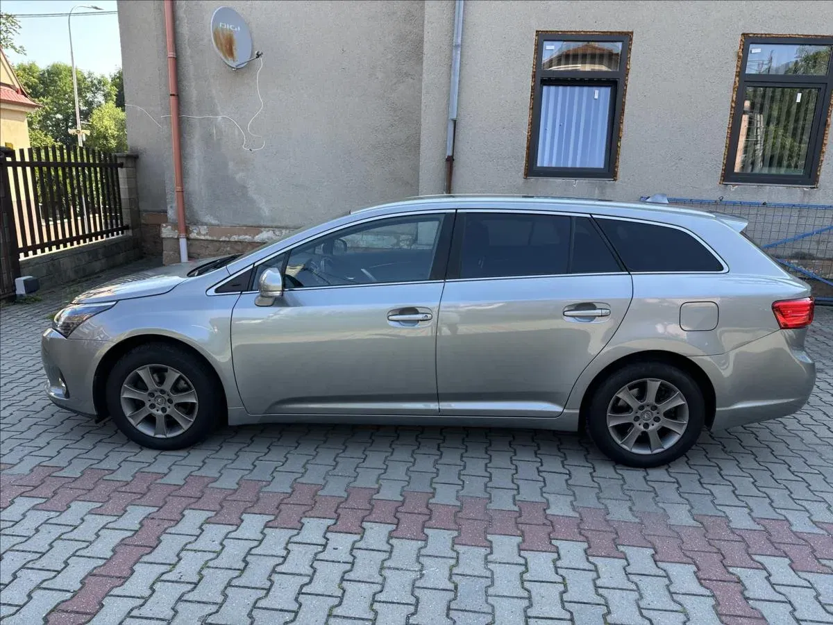 Toyota Avensis - Náhled 8