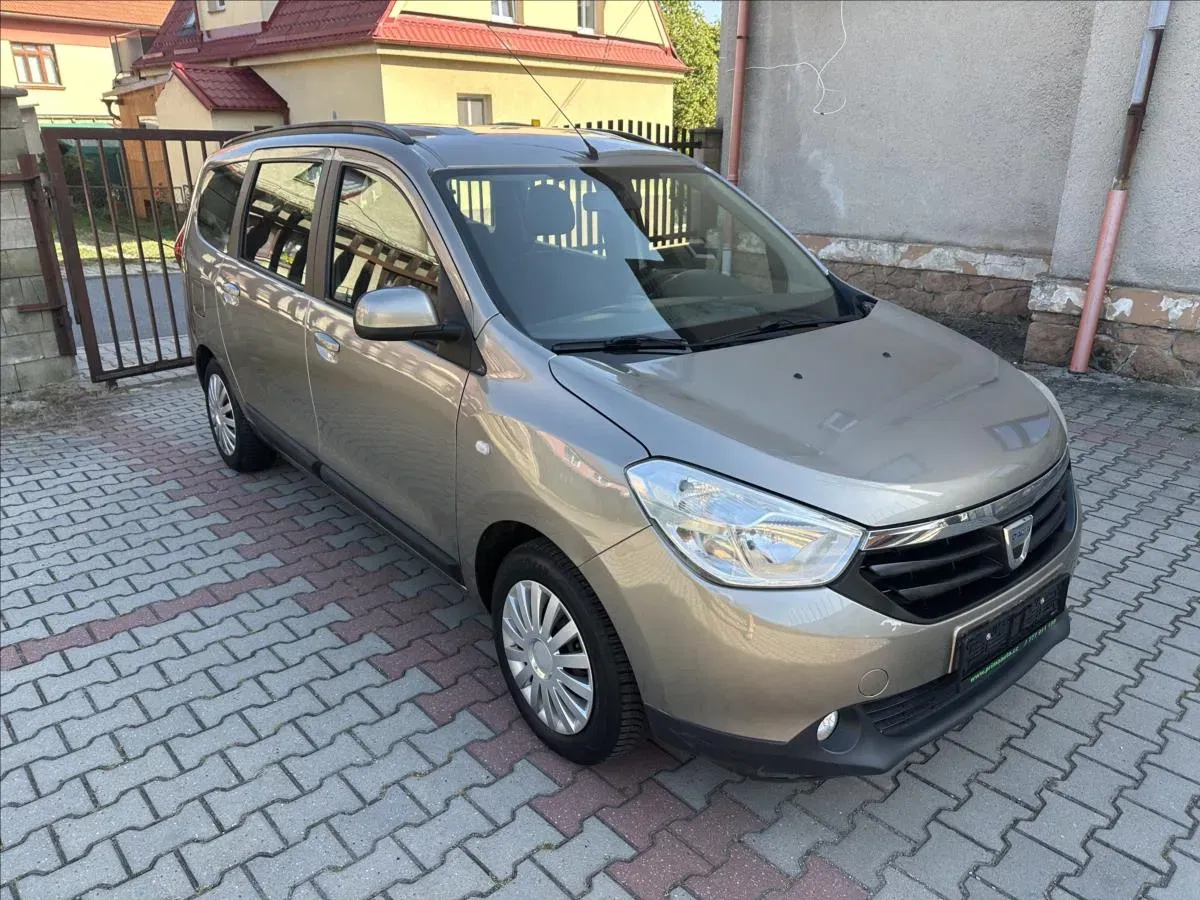 Dacia Lodgy 1,6 7.míst, 2012