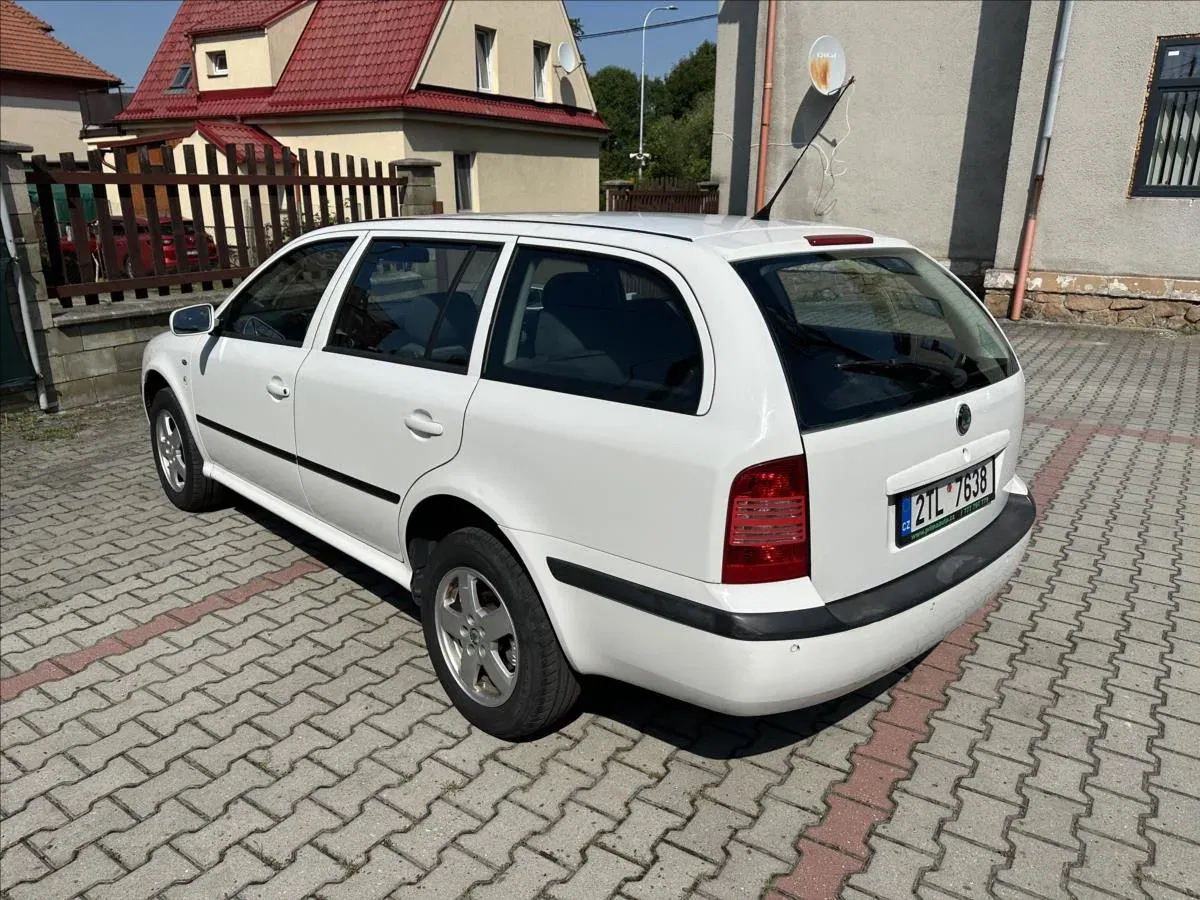 Škoda Octavia - Náhled 7