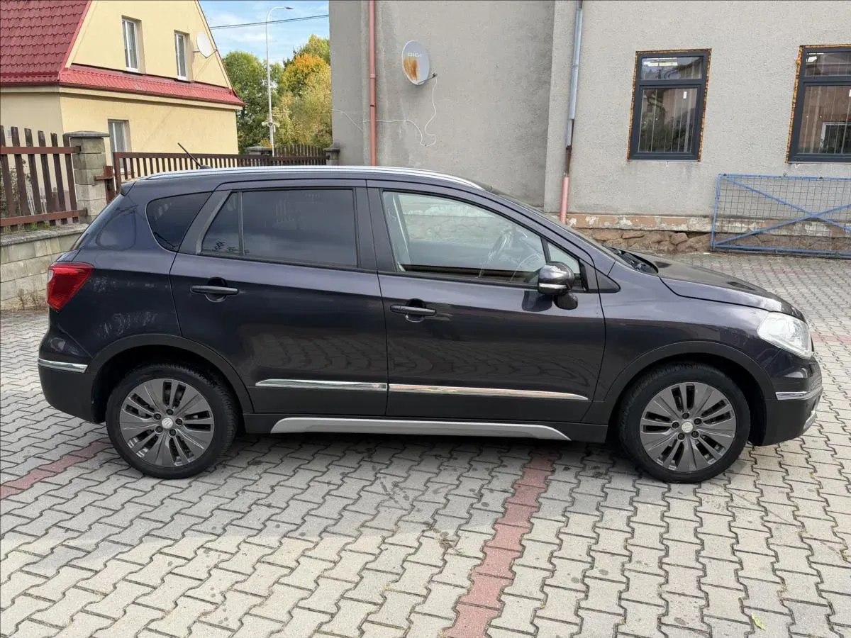 Suzuki SX4 S-Cross - Náhled 2