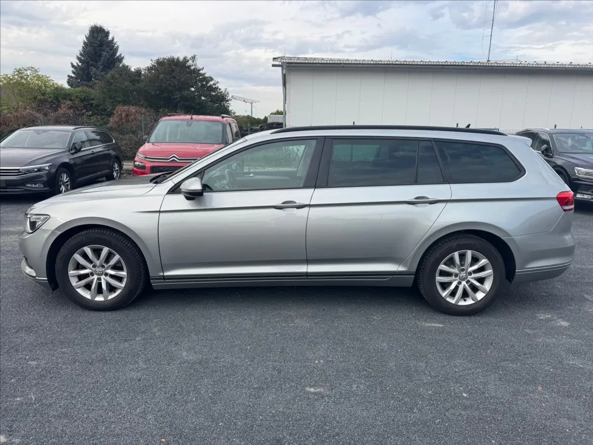Volkswagen Passat - Náhled 4