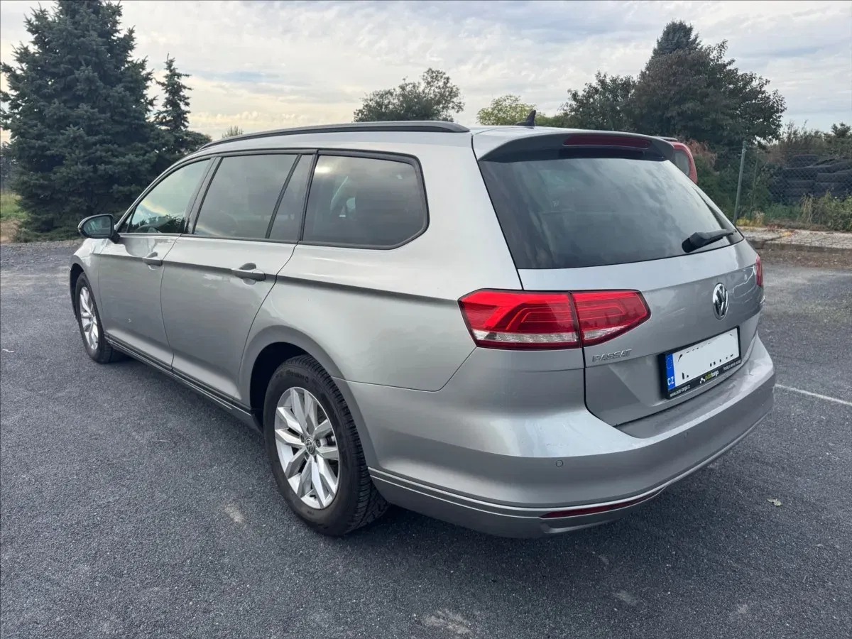 Volkswagen Passat - Náhled 5