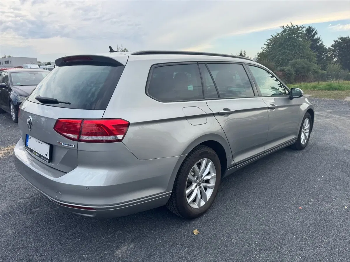 Volkswagen Passat - Náhled 6