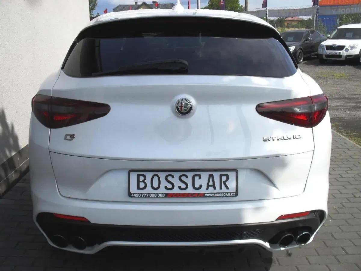 Alfa Romeo Stelvio - Náhled 4
