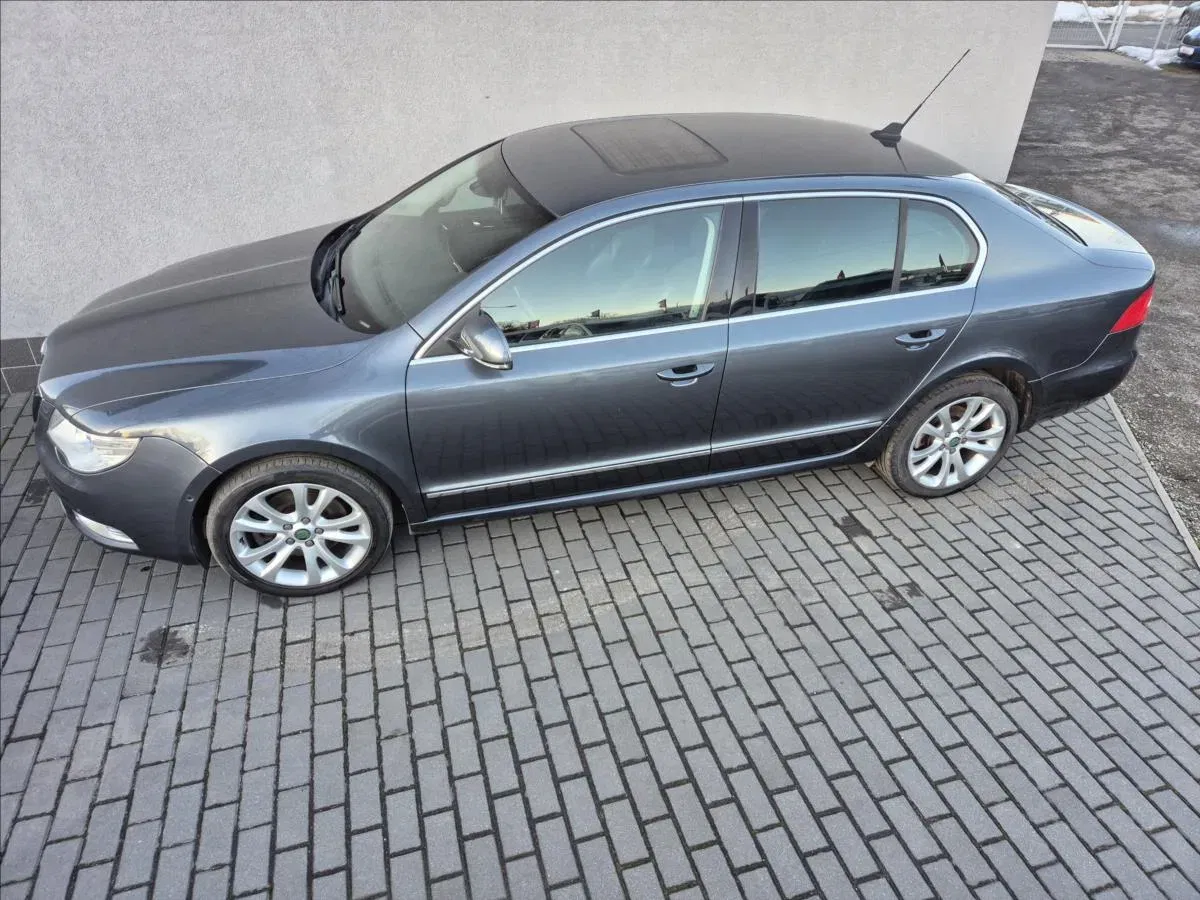 Škoda Superb - Náhled 2