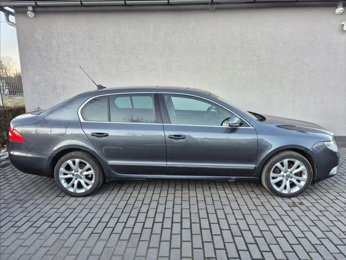 Škoda Superb - Náhled 8