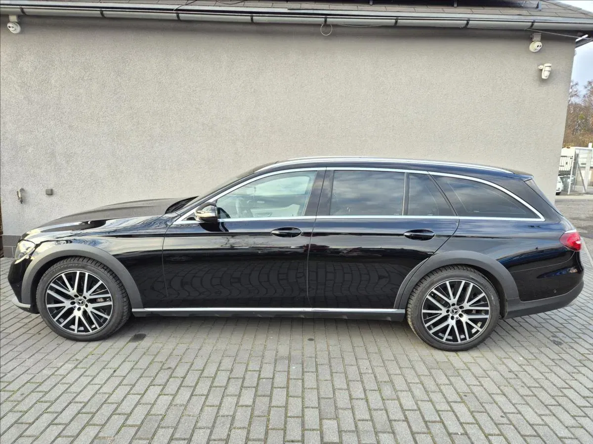 Mercedes-Benz Třídy E - Náhled 3