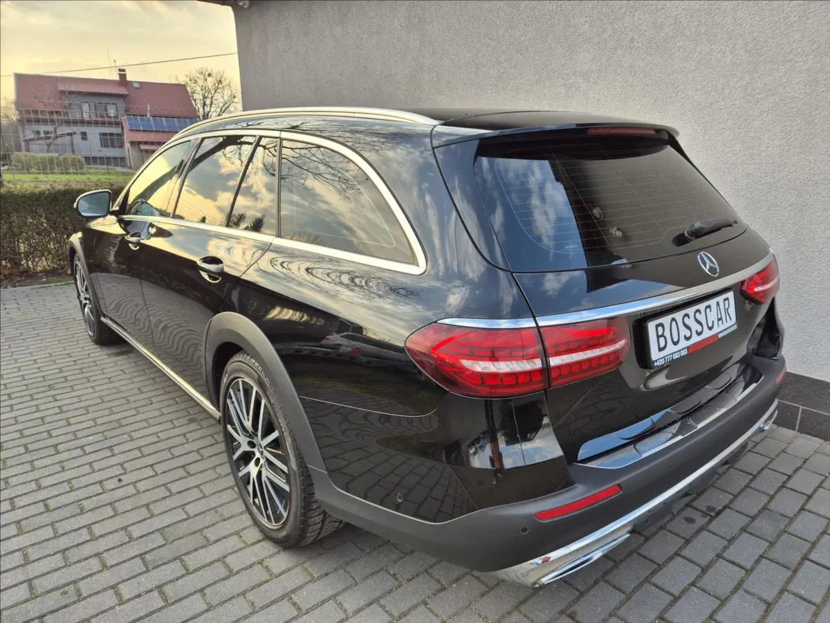 Mercedes-Benz Třídy E - Náhled 4