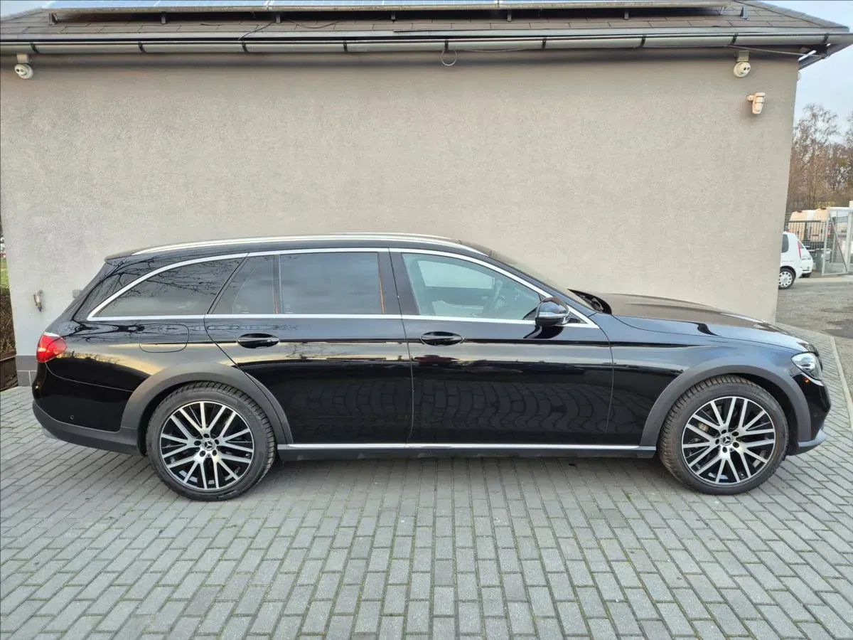 Mercedes-Benz Třídy E - Náhled 8