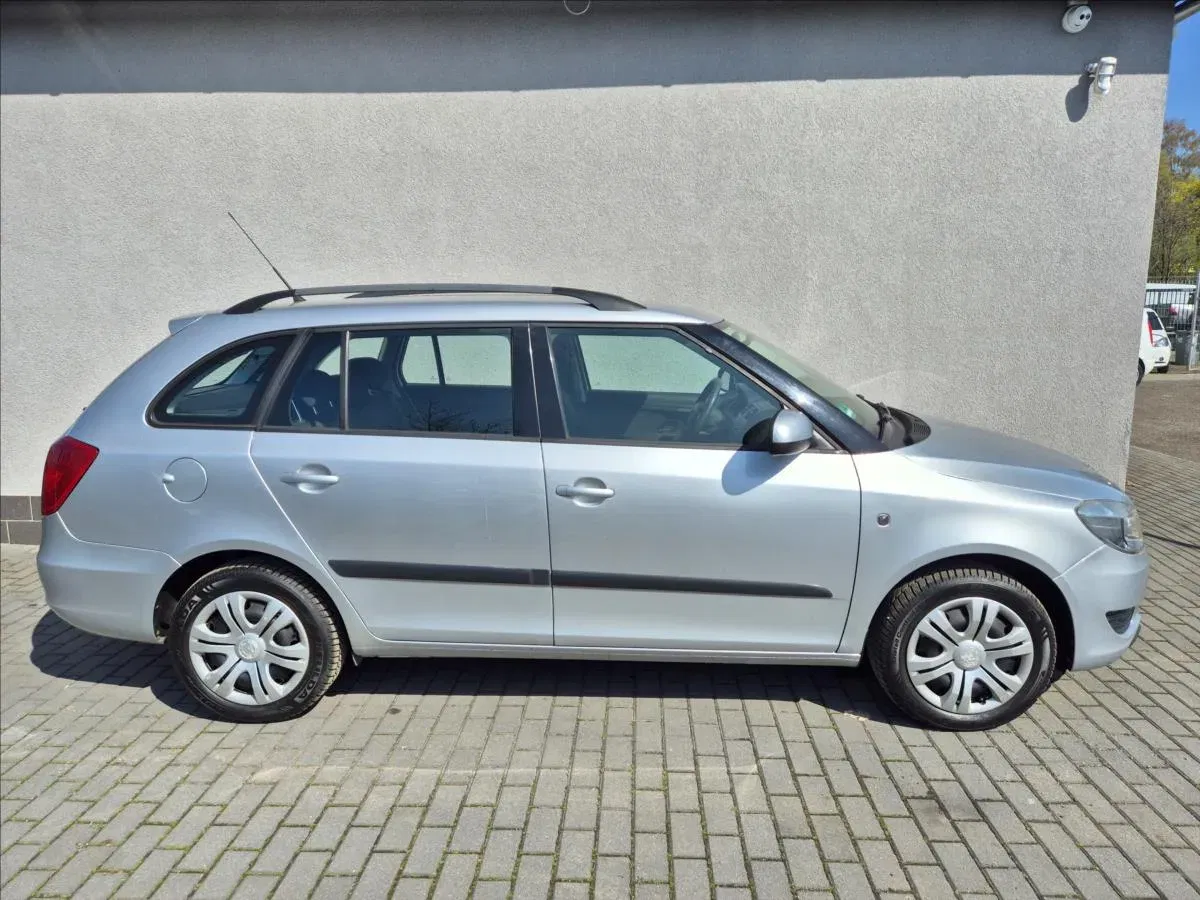 Škoda Fabia - Náhled 8