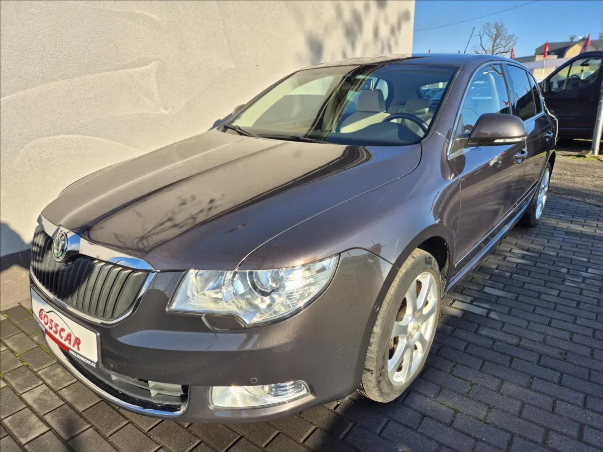 Škoda Superb - Obrázek 1