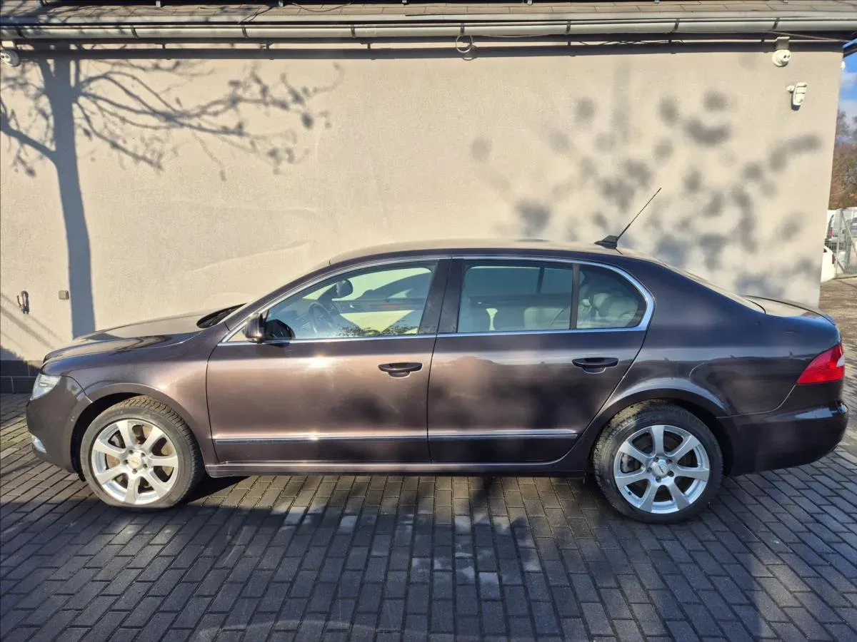 Škoda Superb - Náhled 3