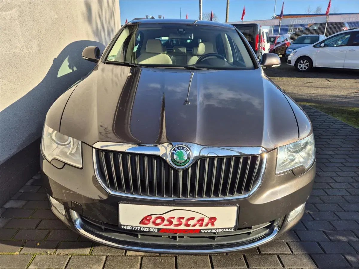 Škoda Superb - Náhled 8