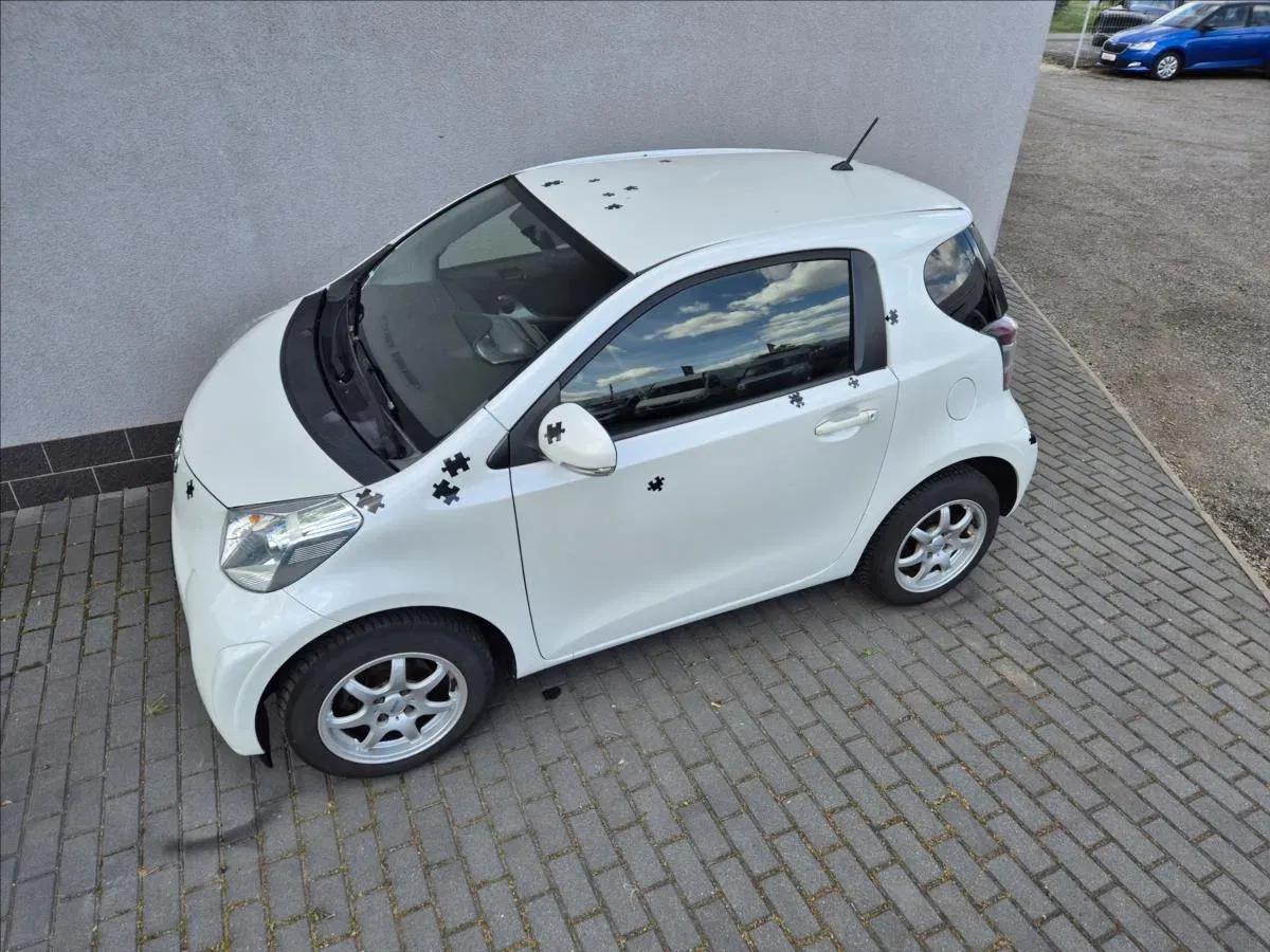 Toyota iQ - Náhled 2