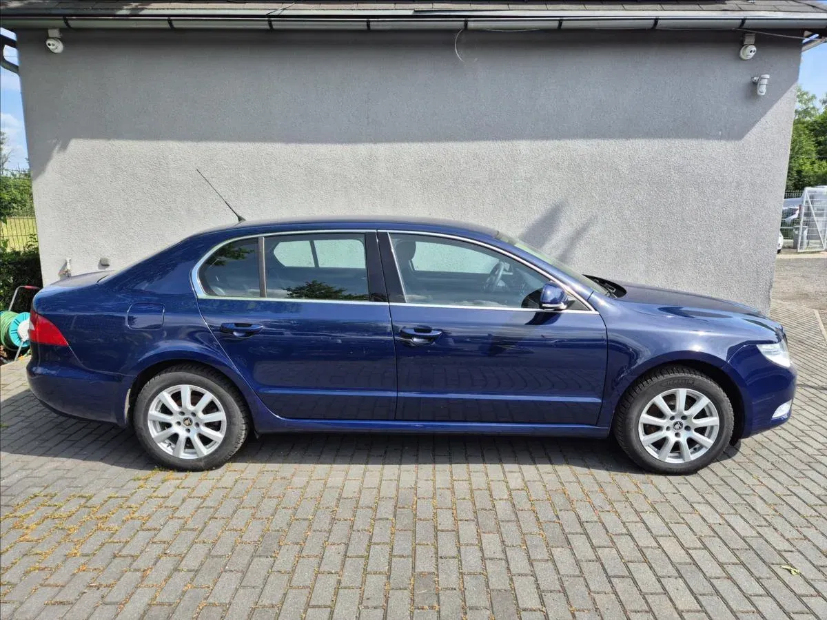 Škoda Superb - Náhled 8