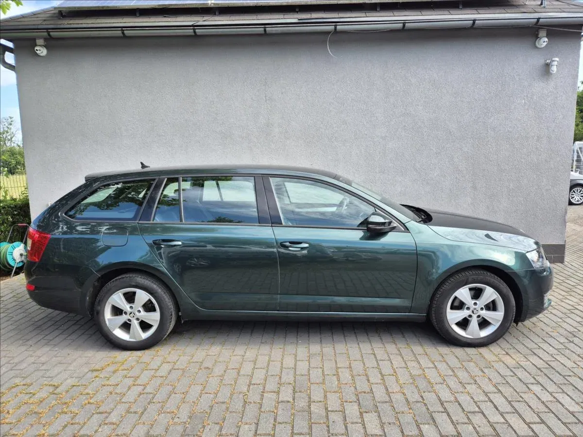 Škoda Octavia - Náhled 8