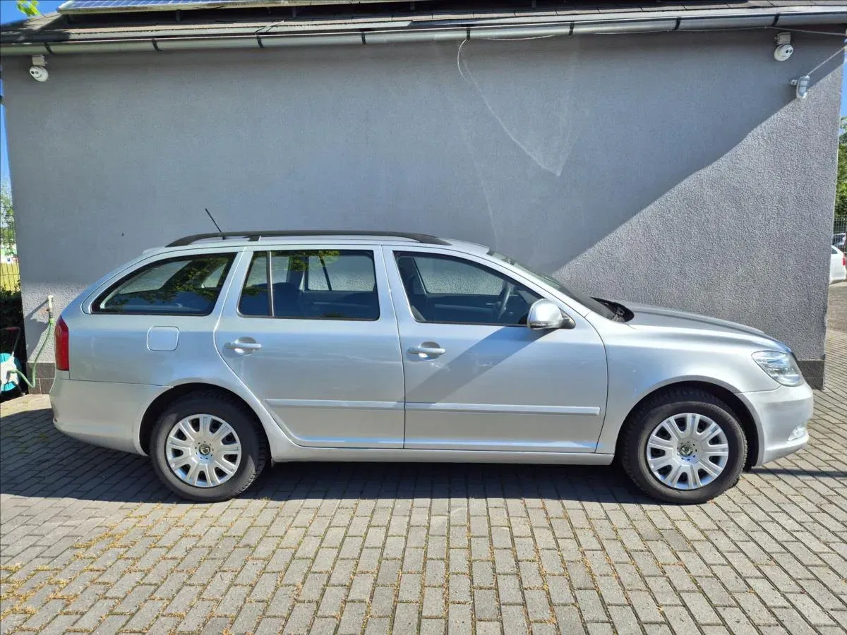 Škoda Octavia - Náhled 8
