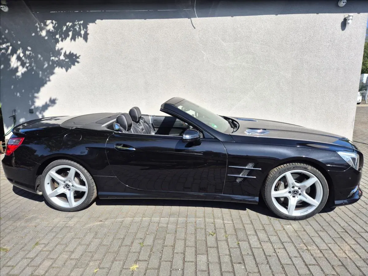 Mercedes-Benz SL - Náhled 8